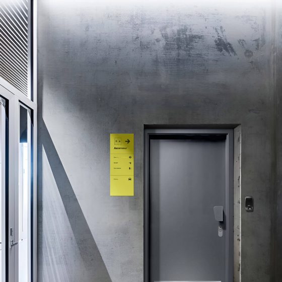 Fabricant français de porte blindée certifiée CR4 selon EN1627-1630 avec serrure motorisée multipoints