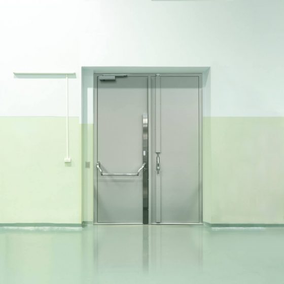 Fabrication sur-mesure d’une porte certifiée anti-effraction CR5 pour la SNCF