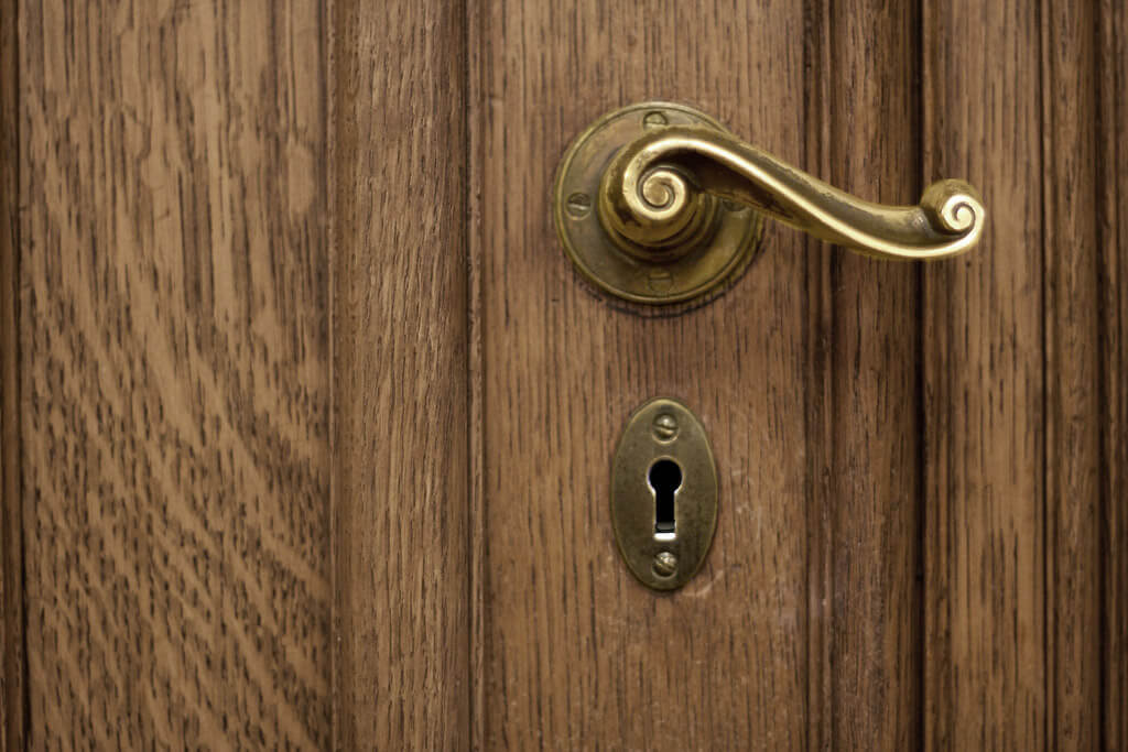 Comment renforcer une vieille porte contre l’effraction