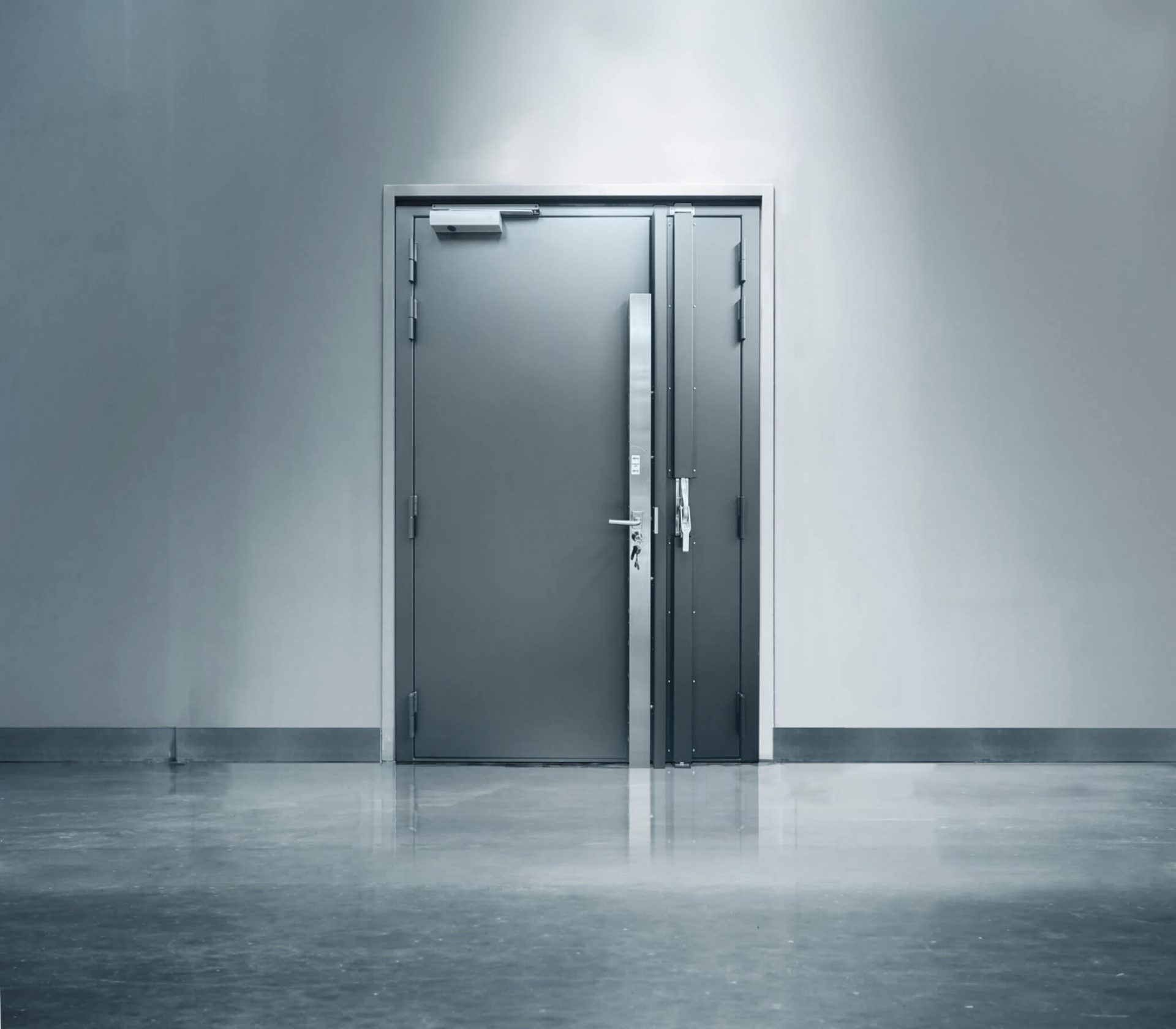 Fabrication sur mesure d’une porte tiercée de haute sécurité CR4